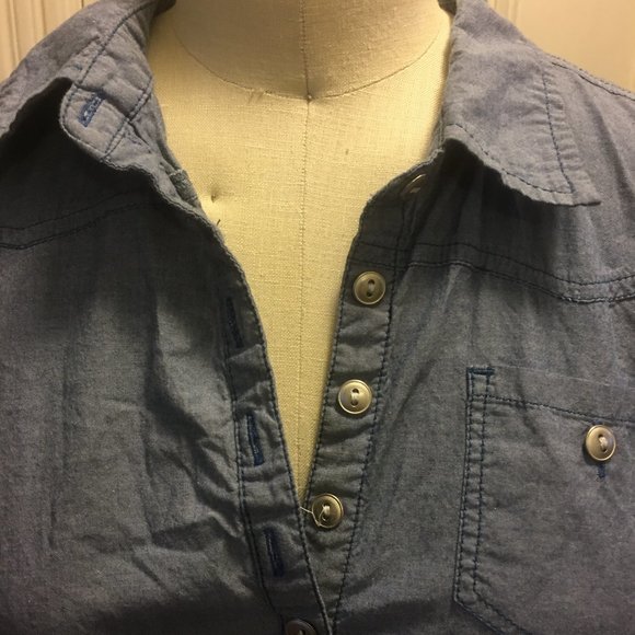 Shirt - Picture 2 of 2